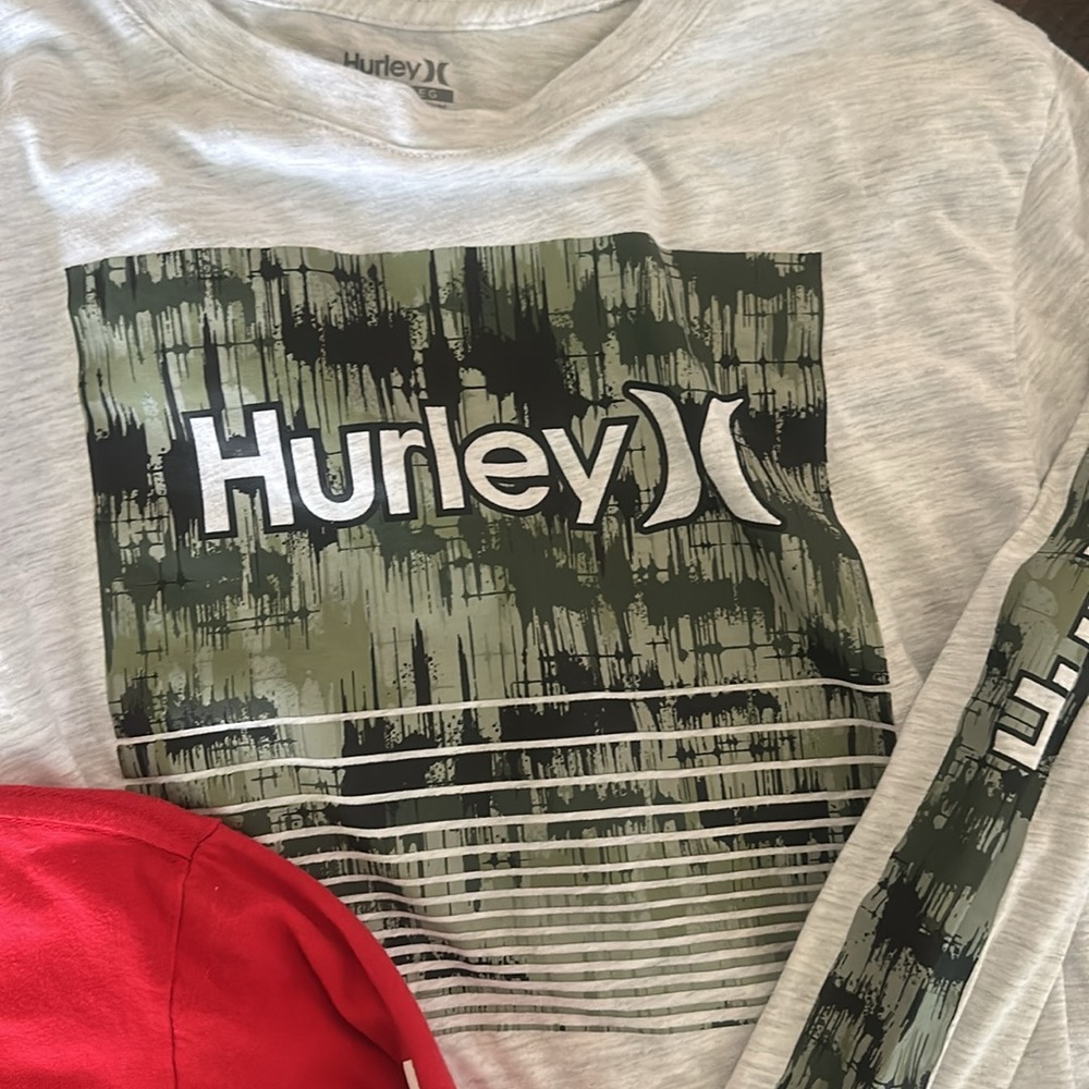 Hurley and Vans Boys Long Sleeve Tees Red and Gray - Picture 2 of 4